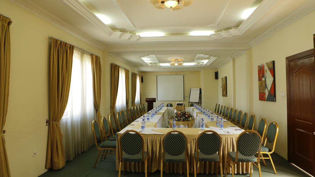Wassamar Hotel Аддис-Абеба Экстерьер фото